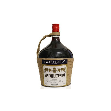 MOSCATEL ESPECIAL GARRAFA 2L CESAR FLORIDO