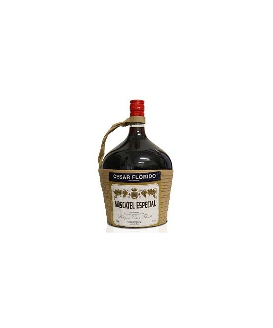 MOSCATEL ESPECIAL GARRAFA 2L CESAR FLORIDO